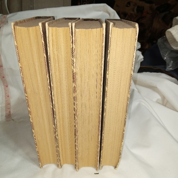 𝅺vintage/antique mark Twain books set of 4 books. - Picture 2 of 10